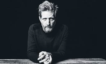 Paul Sparks Net Worth: Actor's Financial Journey